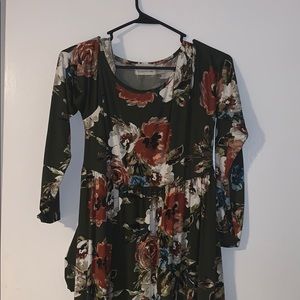 Green “maternity” dress